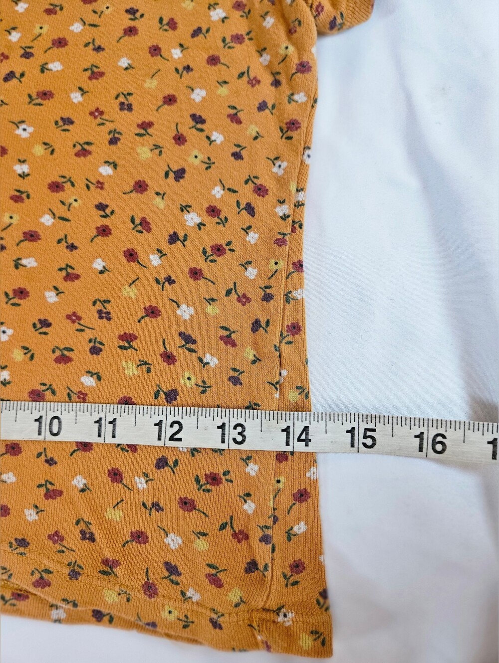 Forever 21 Juniors Mustard Yellow Floral V-neck Short Sleeve Cropped Top Size M - Picture 8 of 12